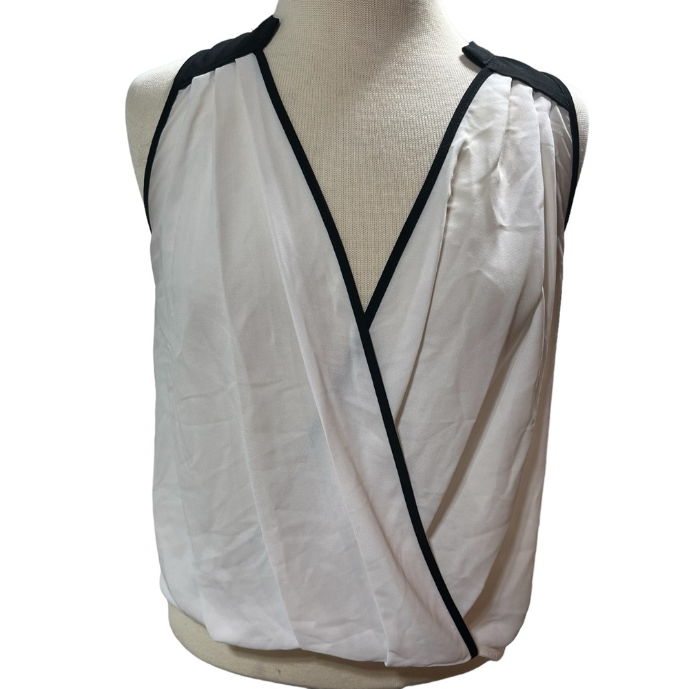 Monteau White Black Trim Surplice Draped V-Neck‎ Sleeveless Blouse S #489